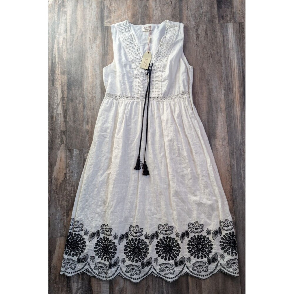 NWT M.S.S.P. Embroidered White Floral Midi Dress 100% Coon Cottage Core Medium